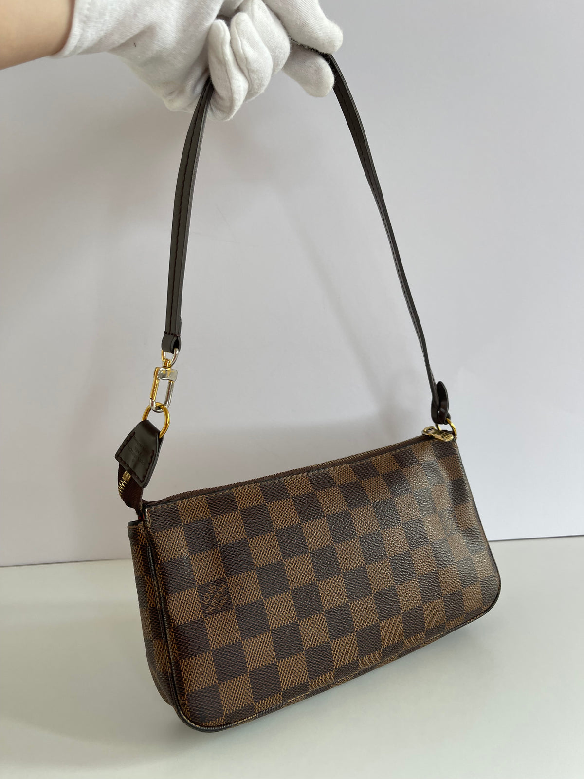 Louis Vuitton Damier Ebene Pochette Accessoires