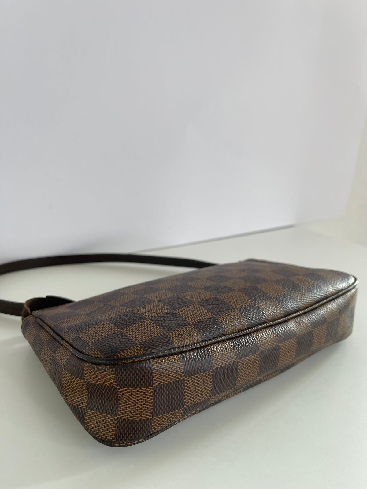 Louis Vuitton Damier Ebene Pochette Accessoires