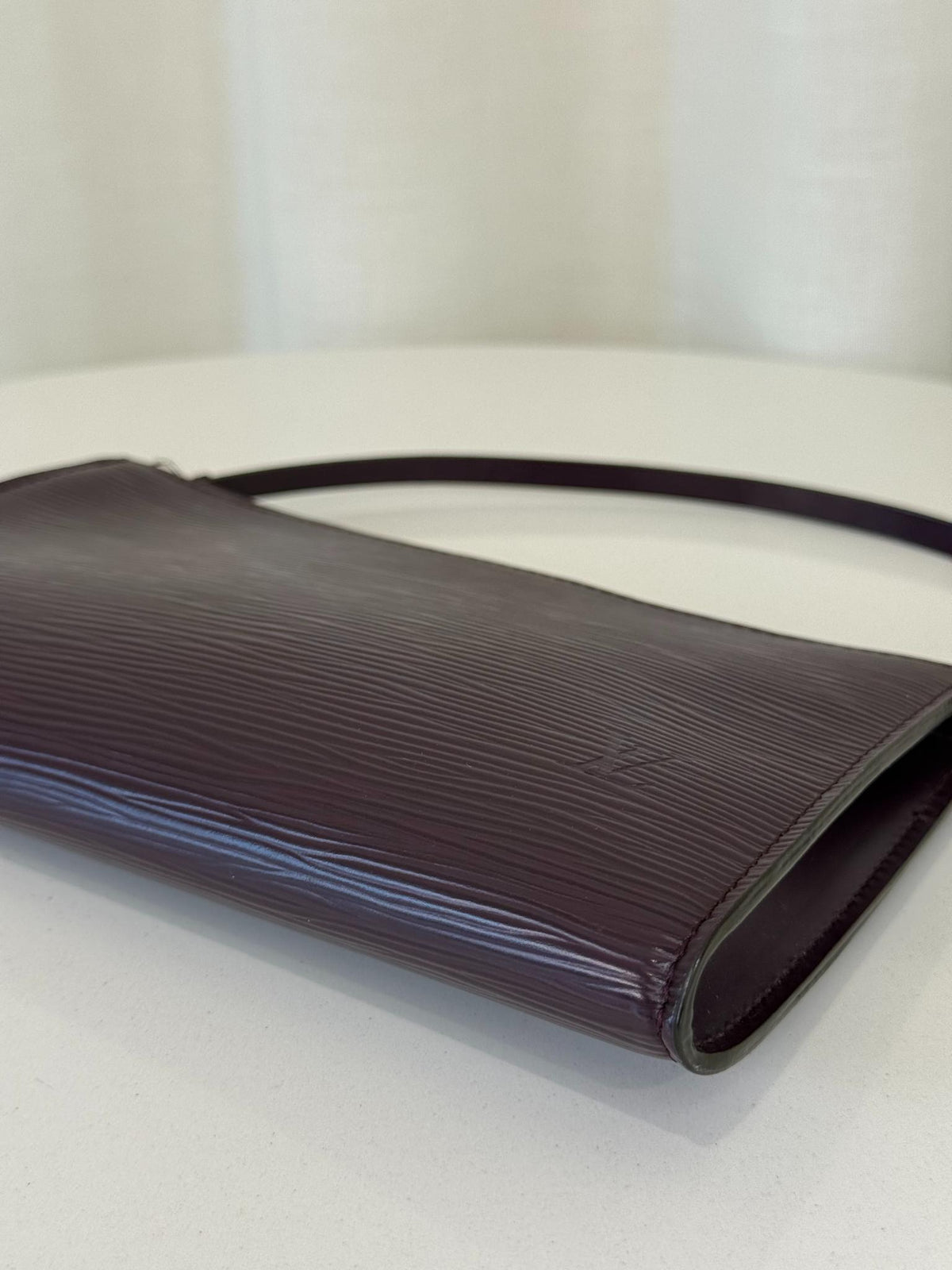Louis Vuitton Purple Epi Leather Pochette Accessoires