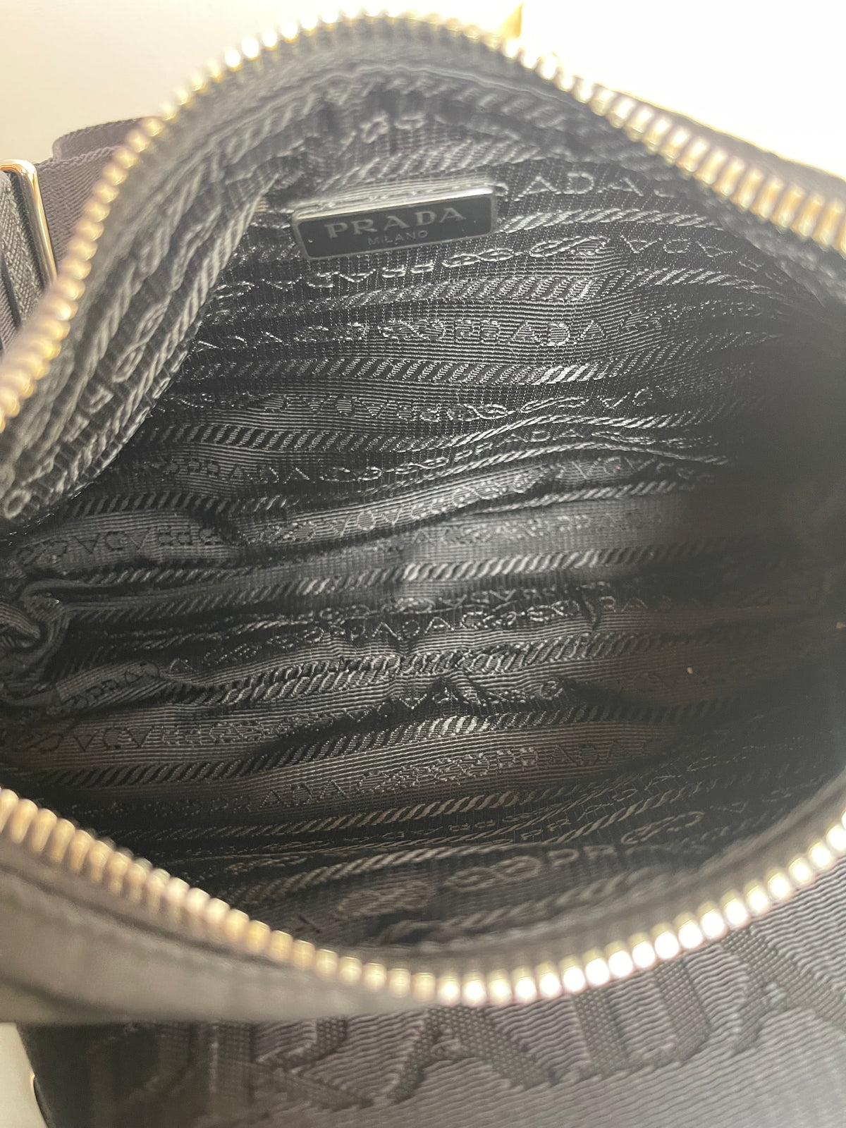 Prada Re-Edition 2005 Shoulder Bag Black Re-Nylon