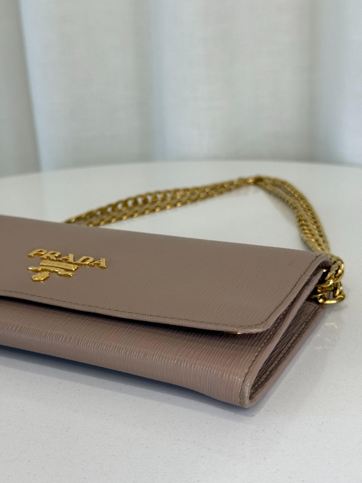 Prada Vitello Move Oro Wallet on Chain