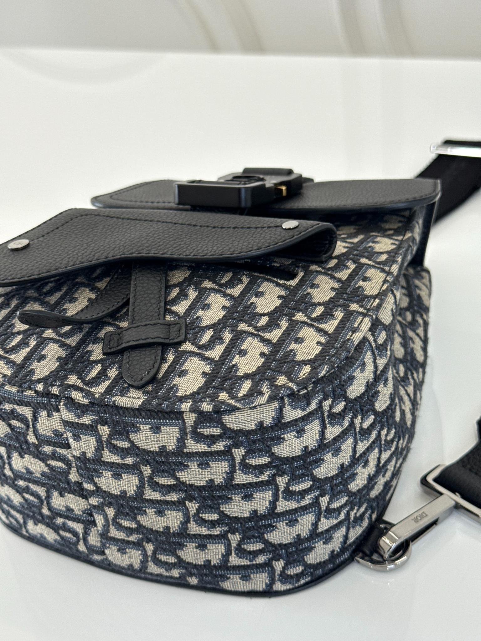 Dior Men's Gallop Sling Navy Blue Oblique Canvas Jacquard Bag