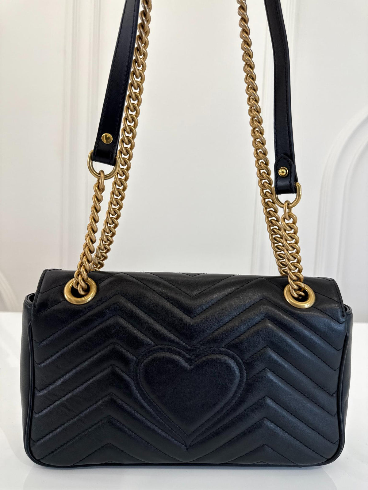 Gucci GG Marmont Medium Matelassé Black Leather Shoulder Bag
