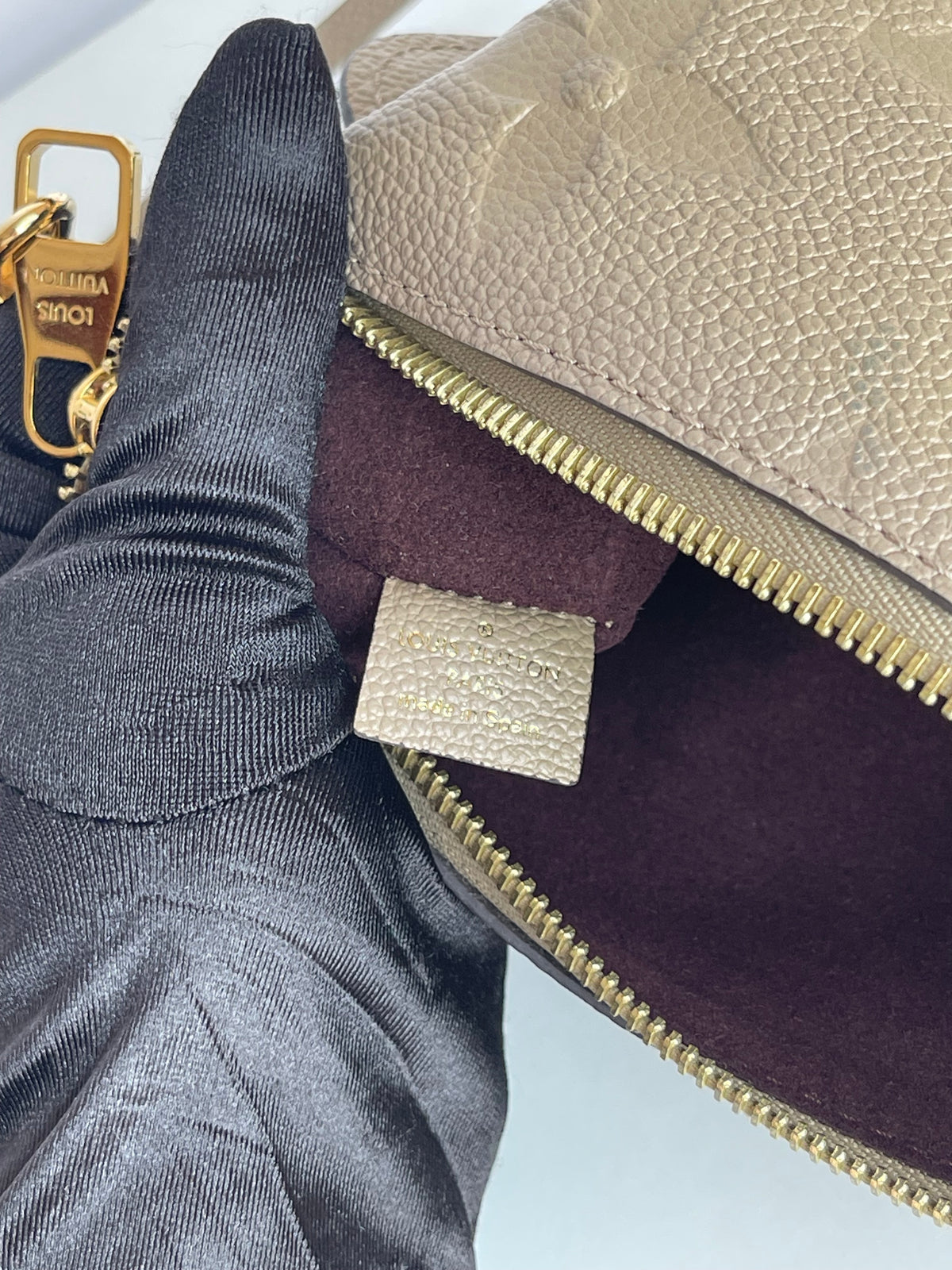 Louis Vuitton Monogram Empreinte Pochette Neverfull Tourterelle