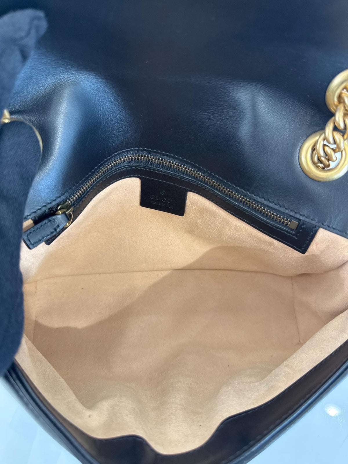Gucci GG Marmont Medium Matelassé Black Leather Shoulder Bag