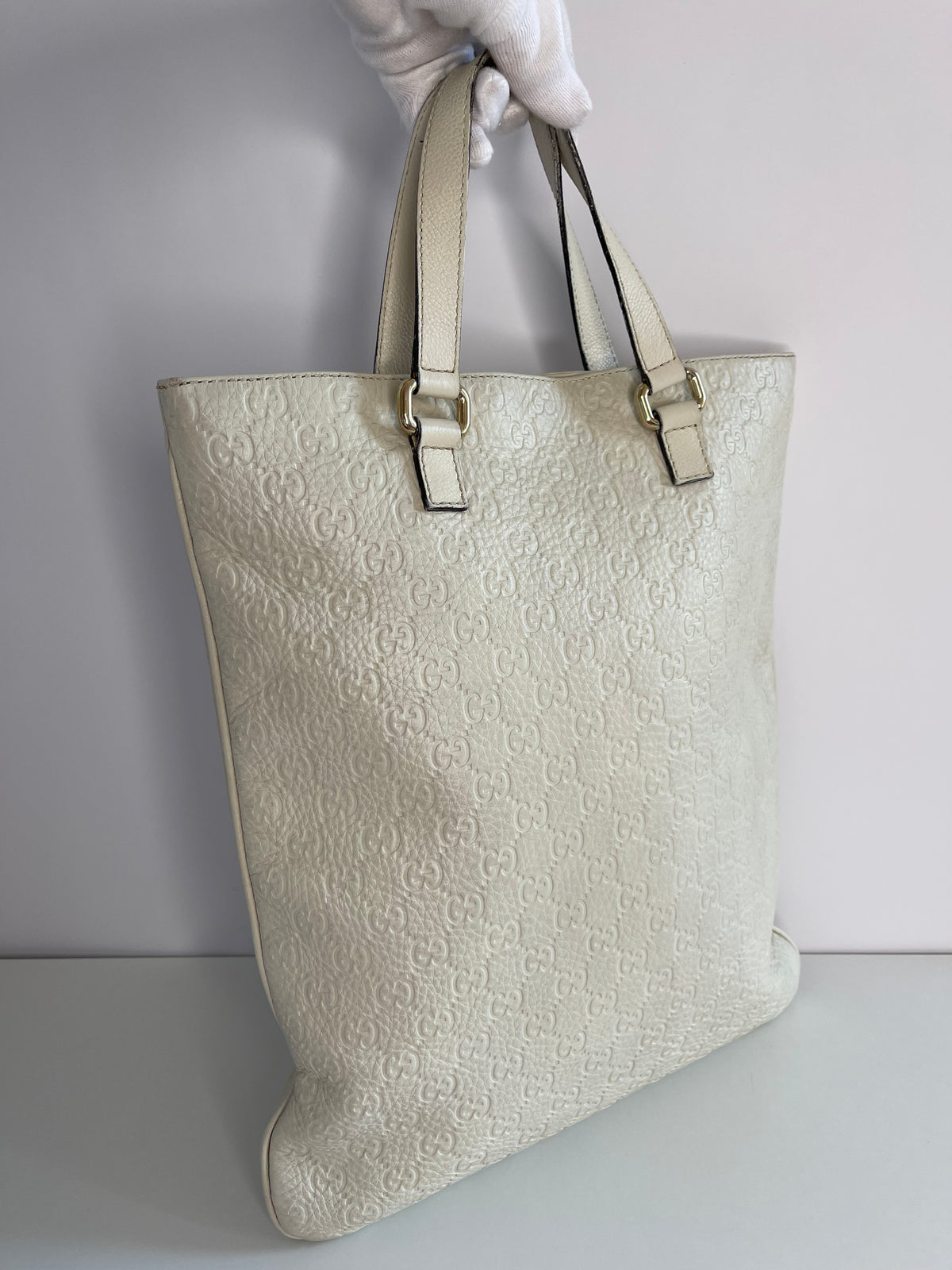Gucci Guccissima Flat Vertical Tote Off White