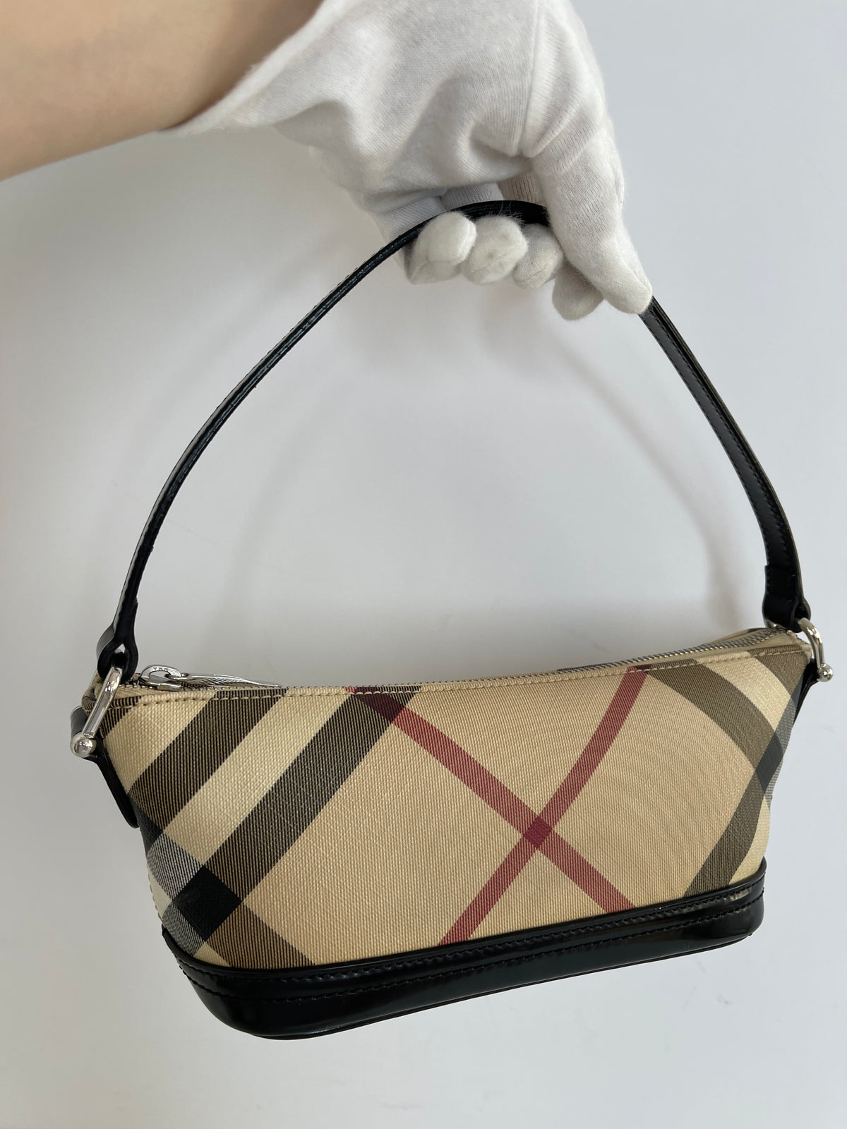 Burberry Nova Check Black Mini Boat Pochette
