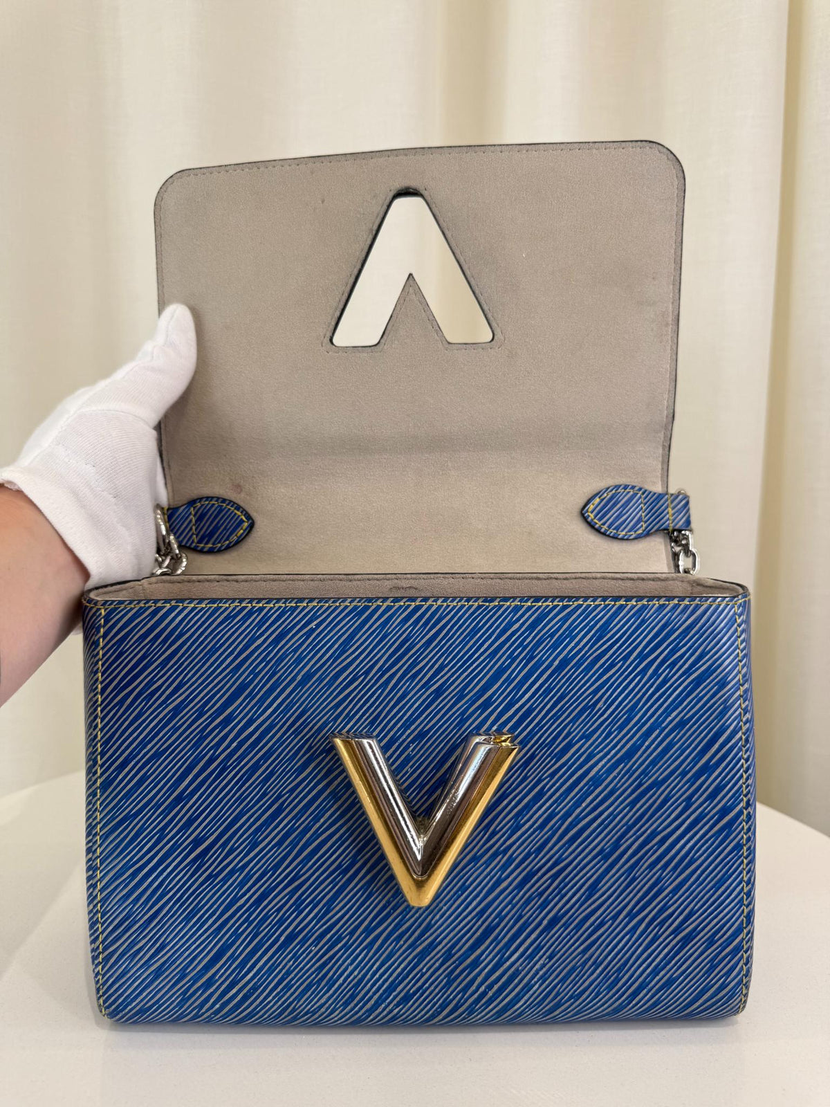 Louis Vuitton Twist MM Epi Leather Denim Light