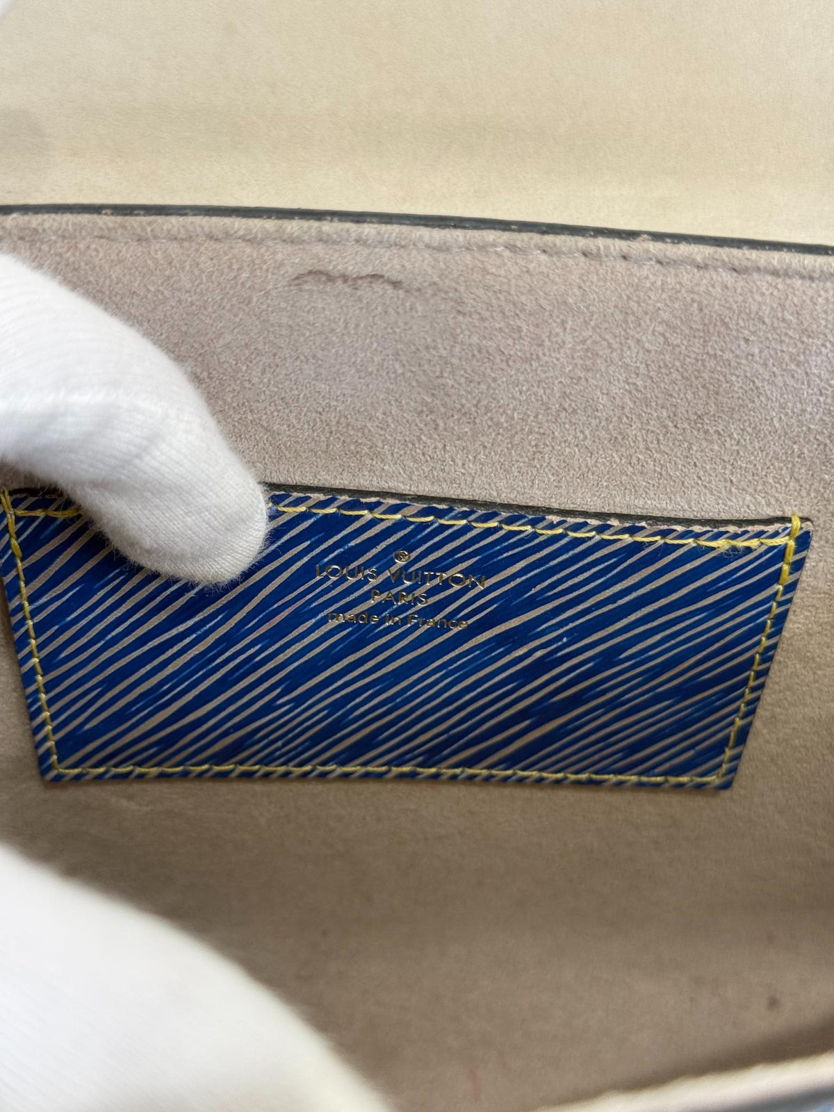 Louis Vuitton Twist MM Epi Leather Denim Light