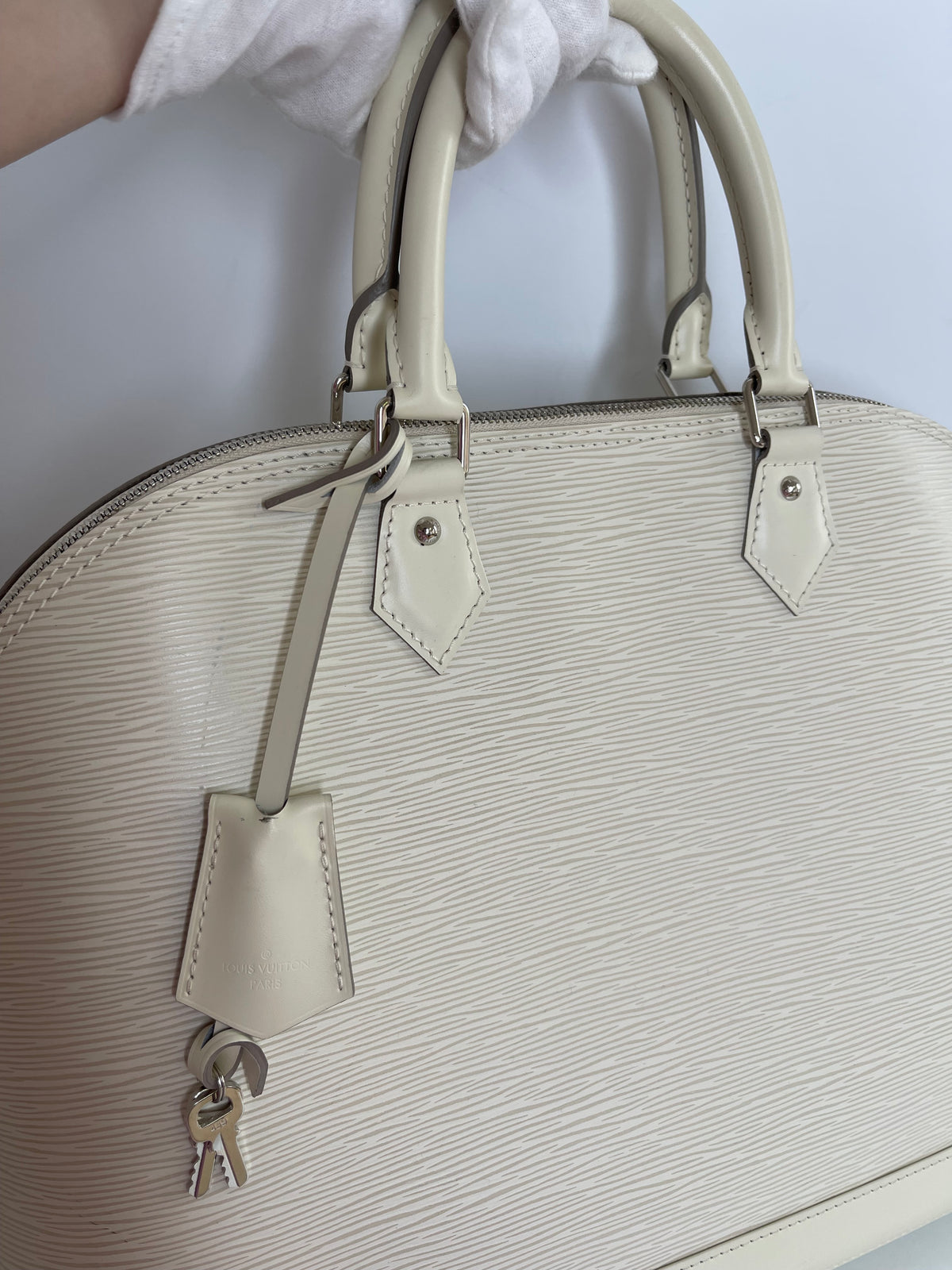 Louis Vuitton Alma Off White Epi Leather GM Bag