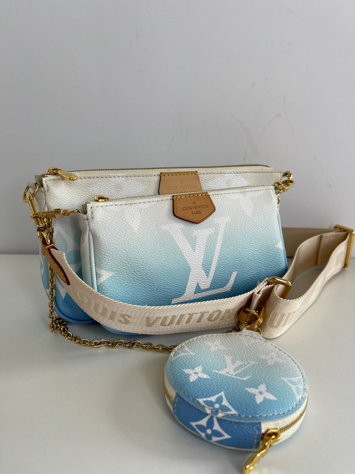 Louis Vuitton Monogram Giant By The Pool Multi Pochette Accessories Blue