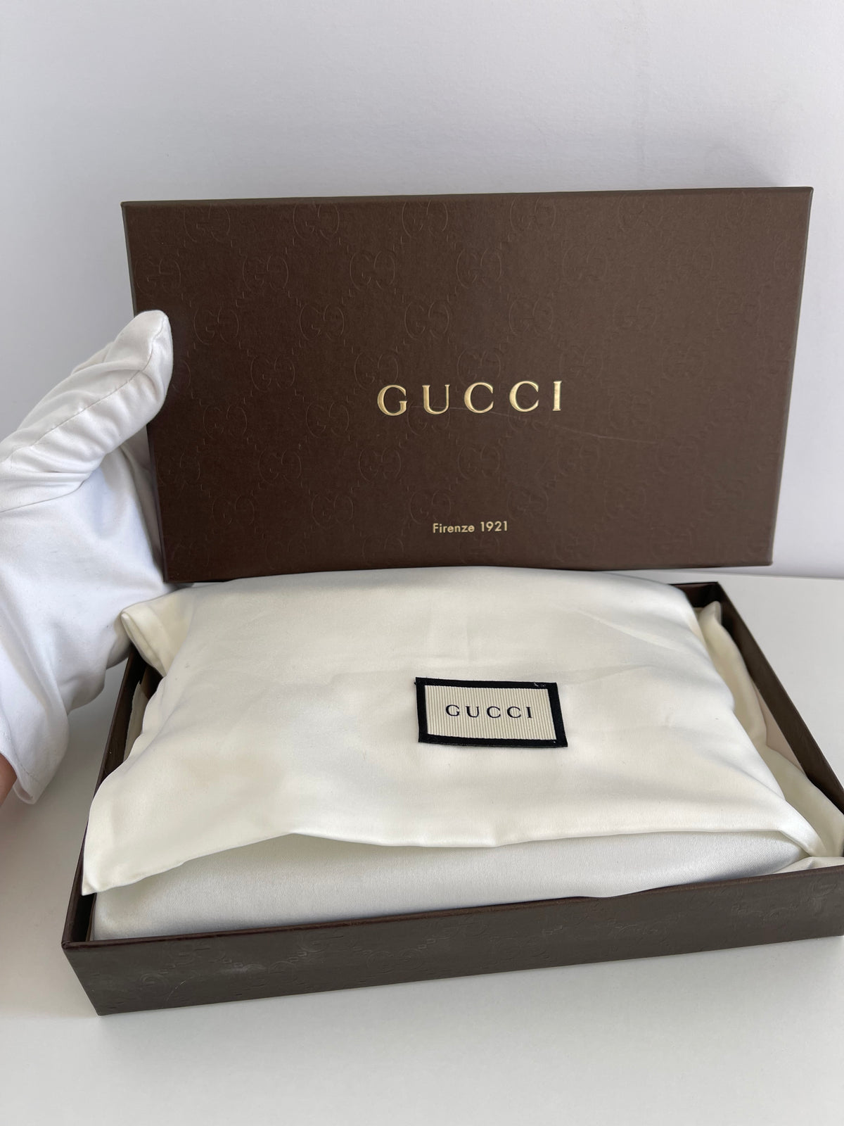 Gucci Women's Brown GG Wool Jacquard Scarf