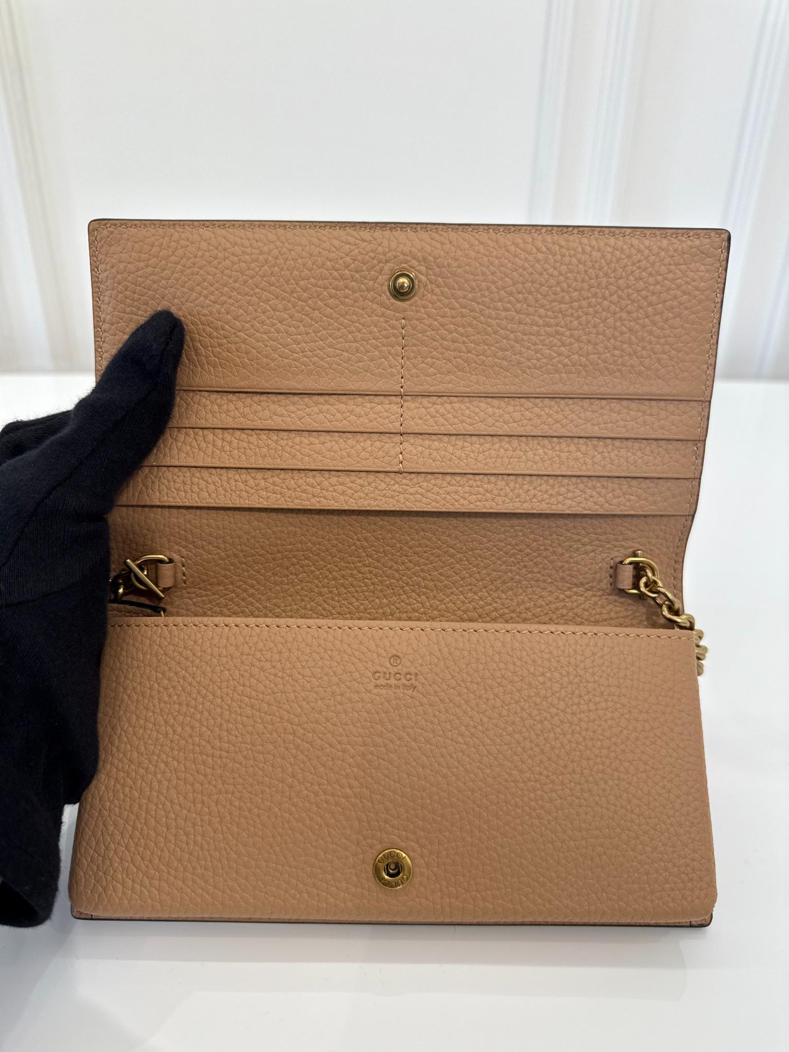 Gucci Interlocking G Python Bow Beige Leather Wallet on Chain