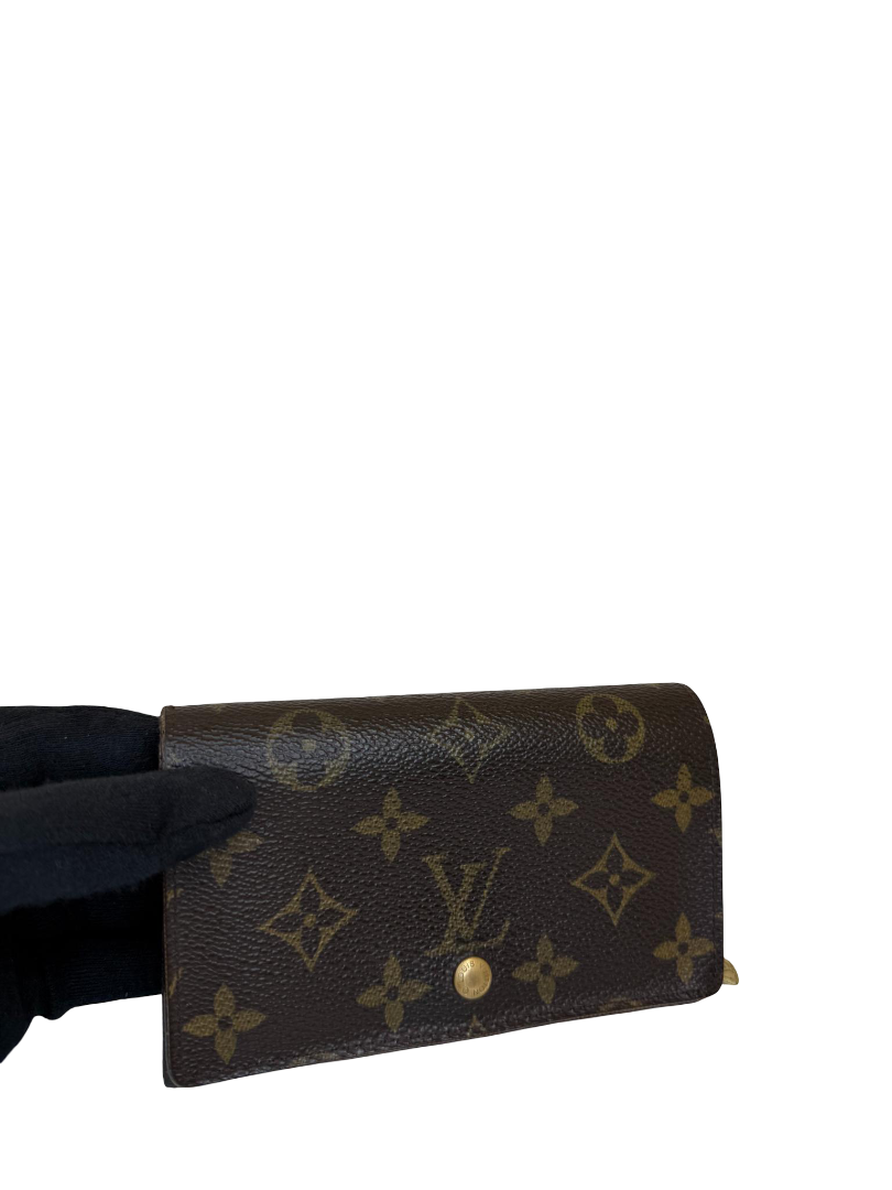 Louis Vuitton Zipped Compact Wallet Monogram Canvas