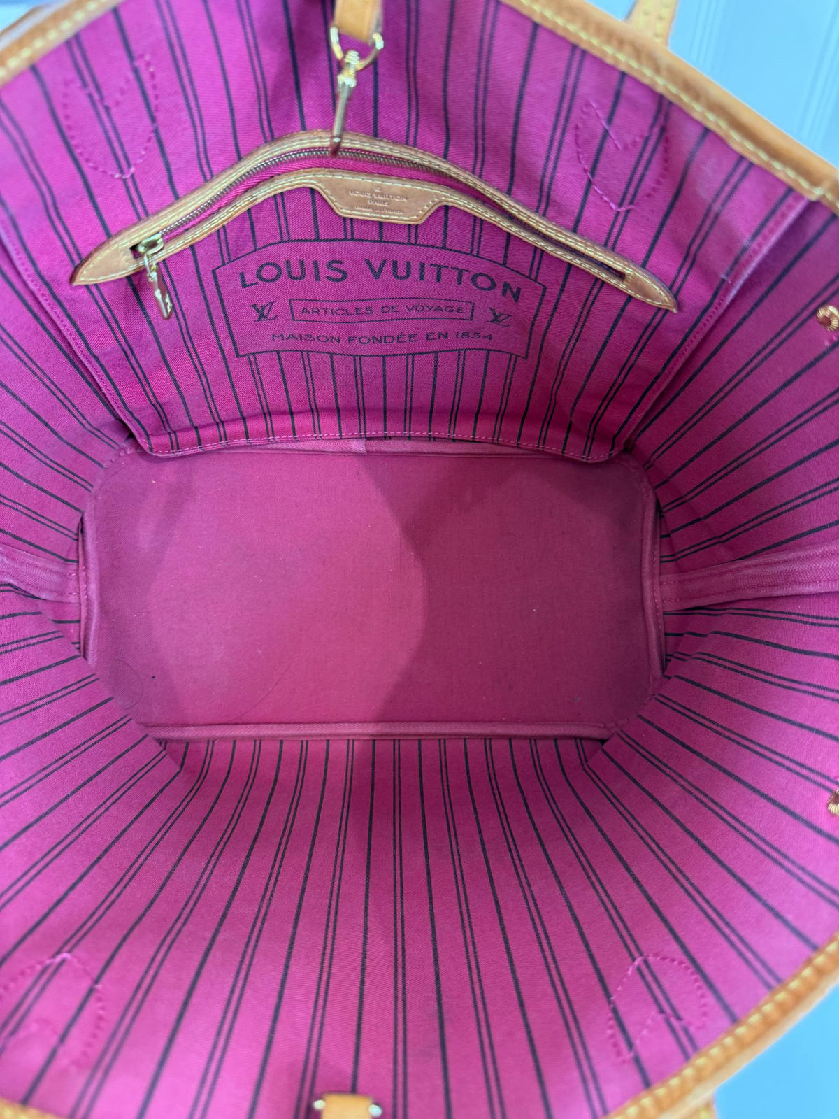 Louis Vuitton Neverfull MM Monogram Canvas