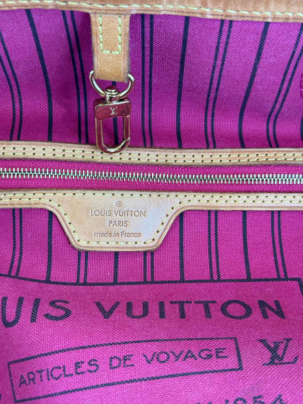 Louis Vuitton Neverfull MM Monogram Canvas