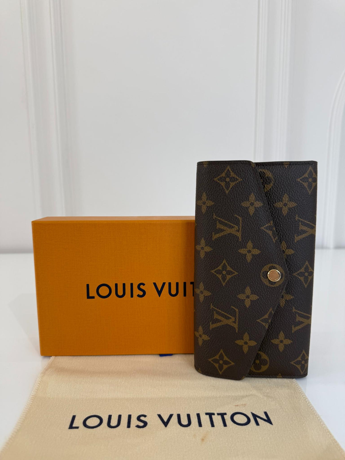 Louis Vuitton Sarah Wallet Monogram Canvas