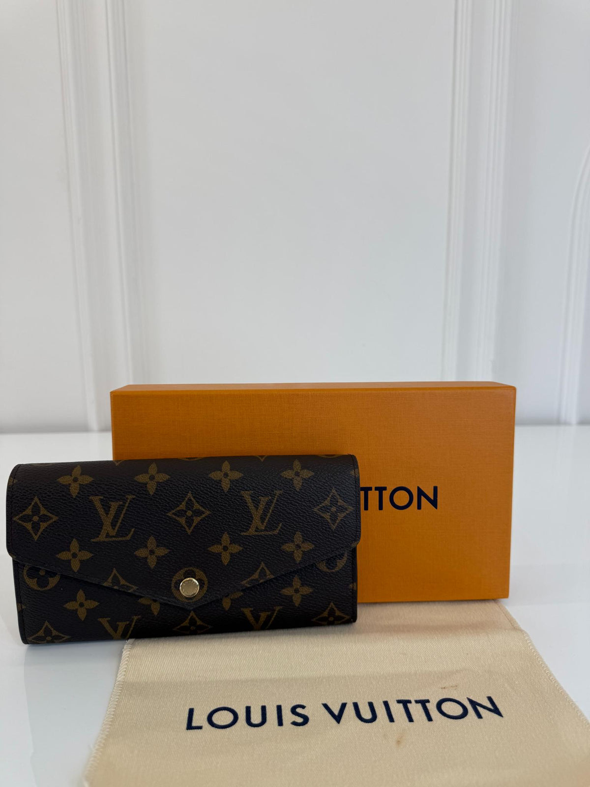 Louis Vuitton Sarah Wallet Monogram Canvas