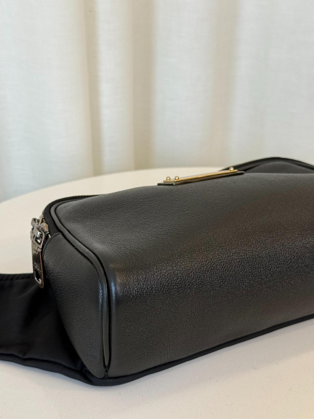Dolce Gabbana Men Black Grainy Calfskin Belt Bag