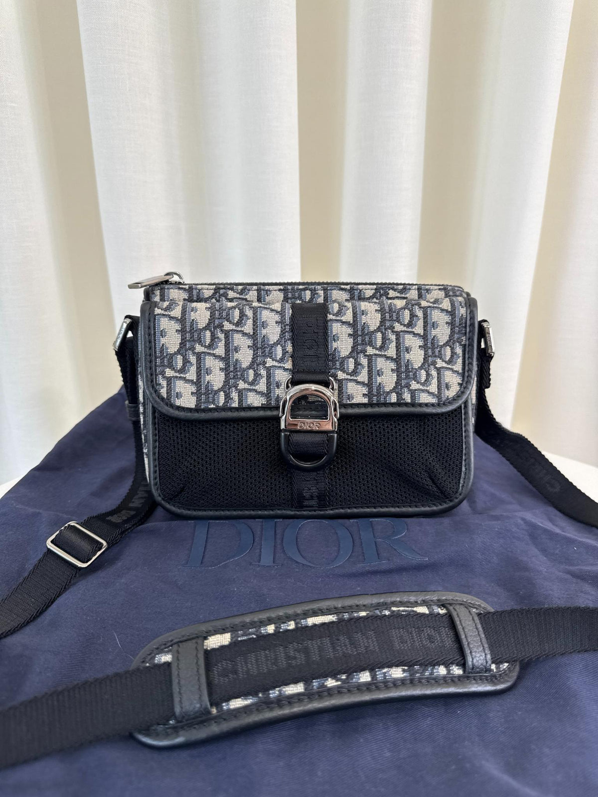 Christian Dior Men Mini Oblique Canvas and Mesh Dior 8 Messenger Bag Blue
