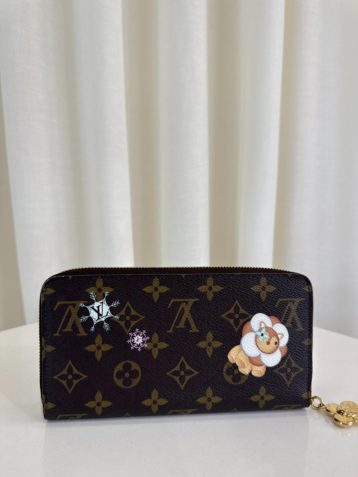Louis Vuitton x Vivienne Winter Holiday Zippy Wallet Monogram/Azur Frost