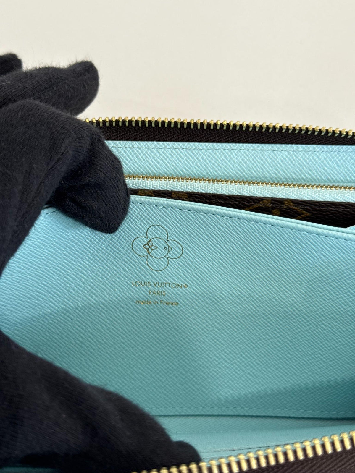 Louis Vuitton x Vivienne Winter Holiday Zippy Wallet Monogram/Azur Frost