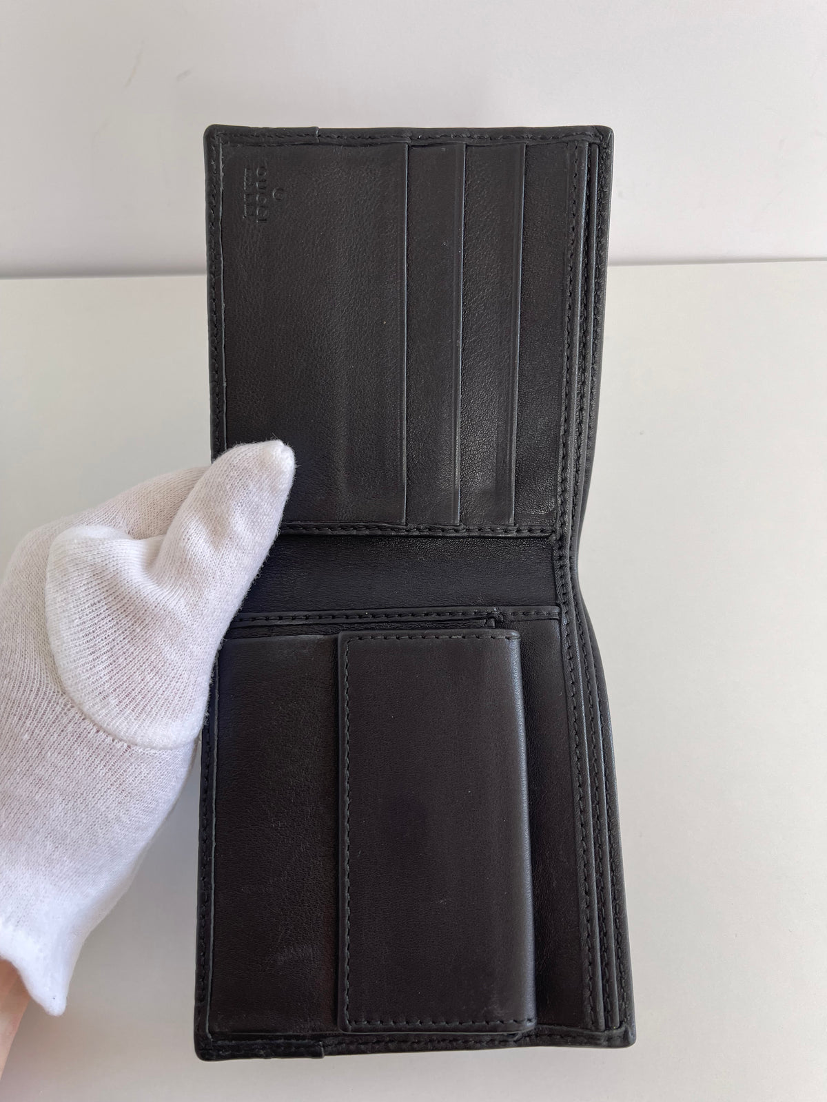 Gucci Microguccissima Trim Bi-Fold Wallet Black