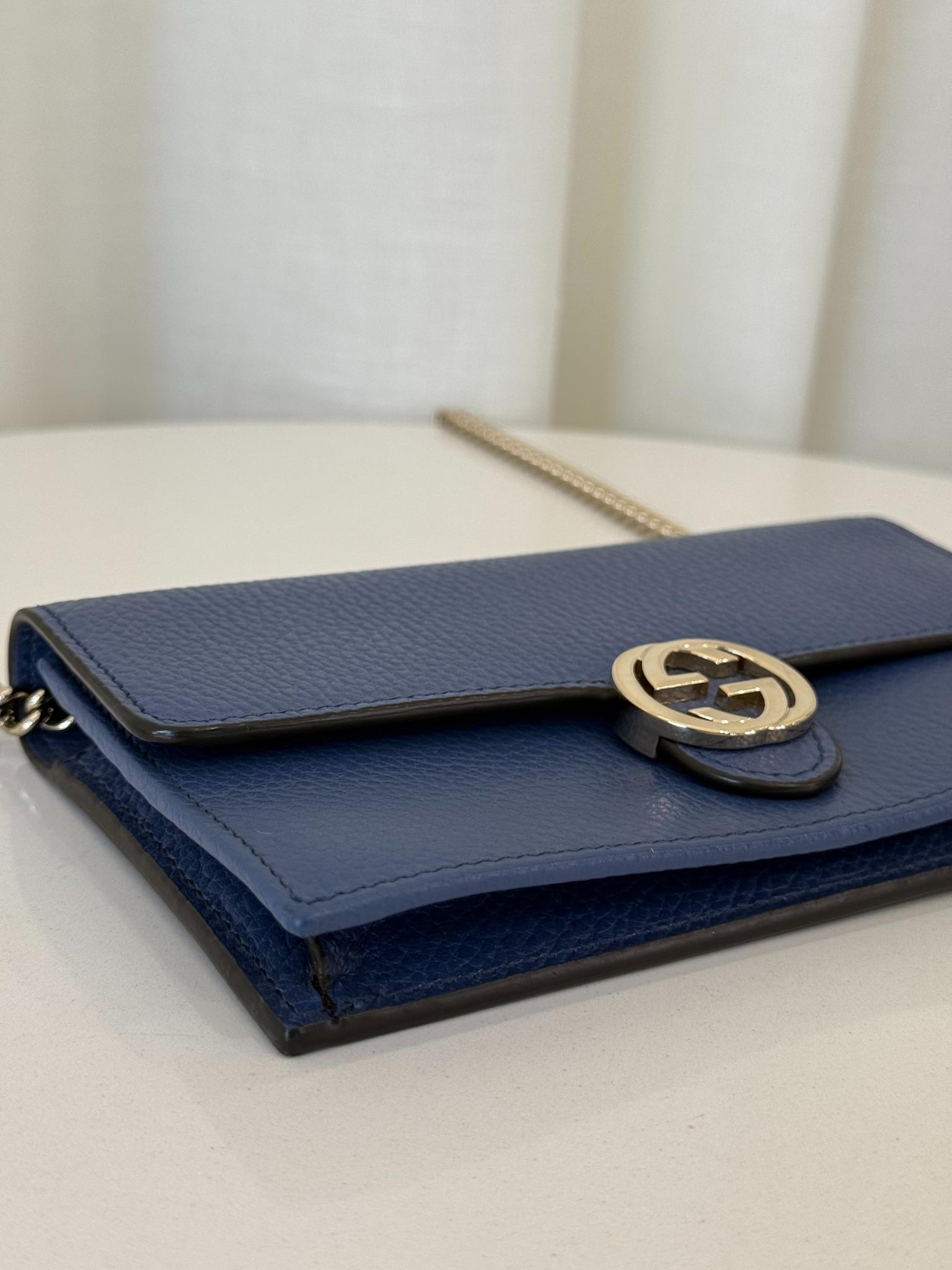 Gucci Interlocking G Blue Grained Leather Wallet On Chain