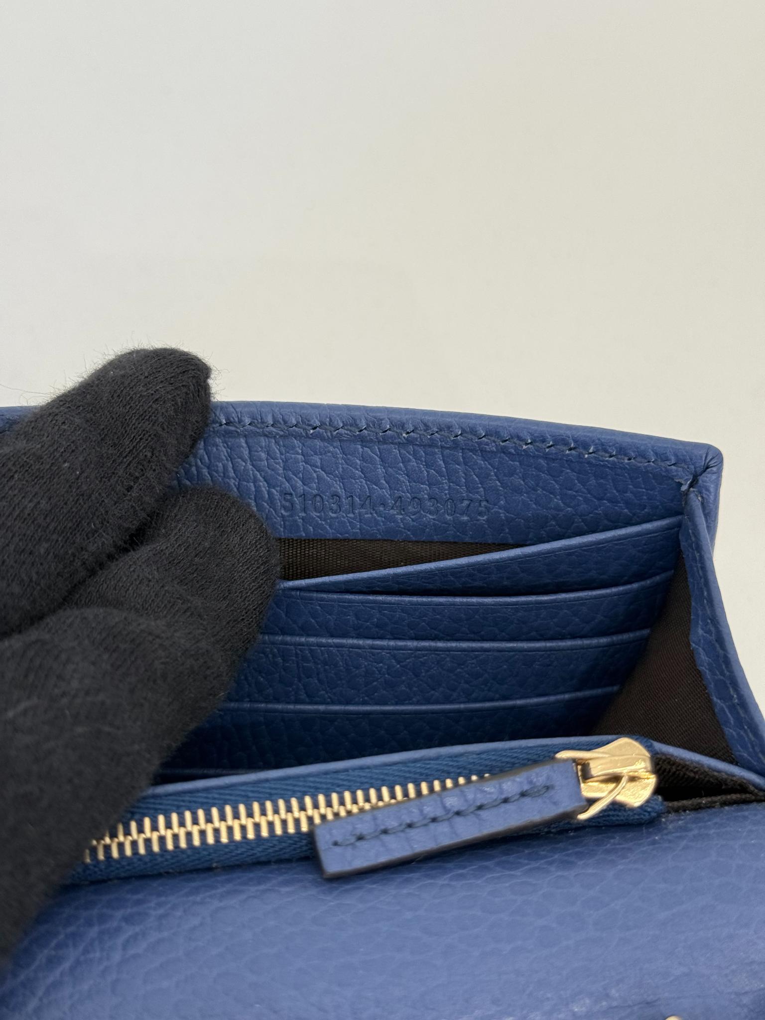 Gucci Interlocking G Blue Grained Leather Wallet On Chain
