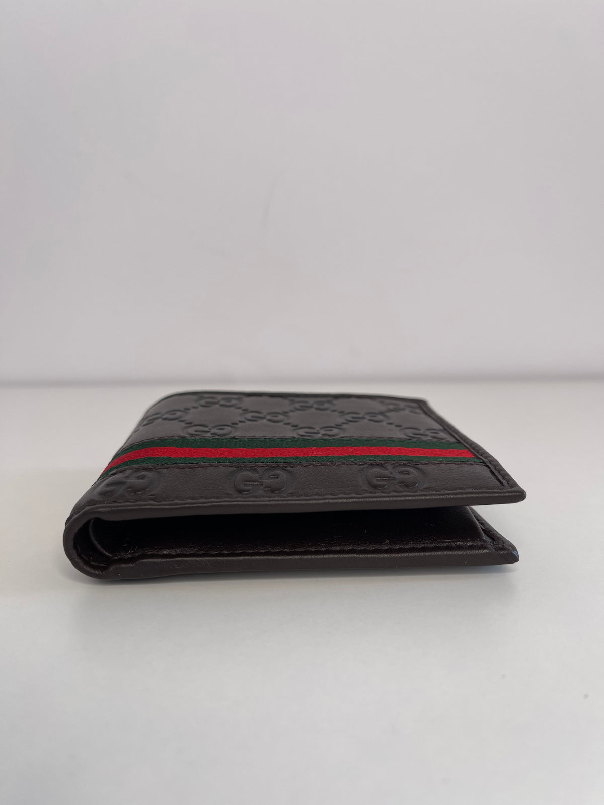 Gucci Men's Bifold Wallet Signature Web Brown