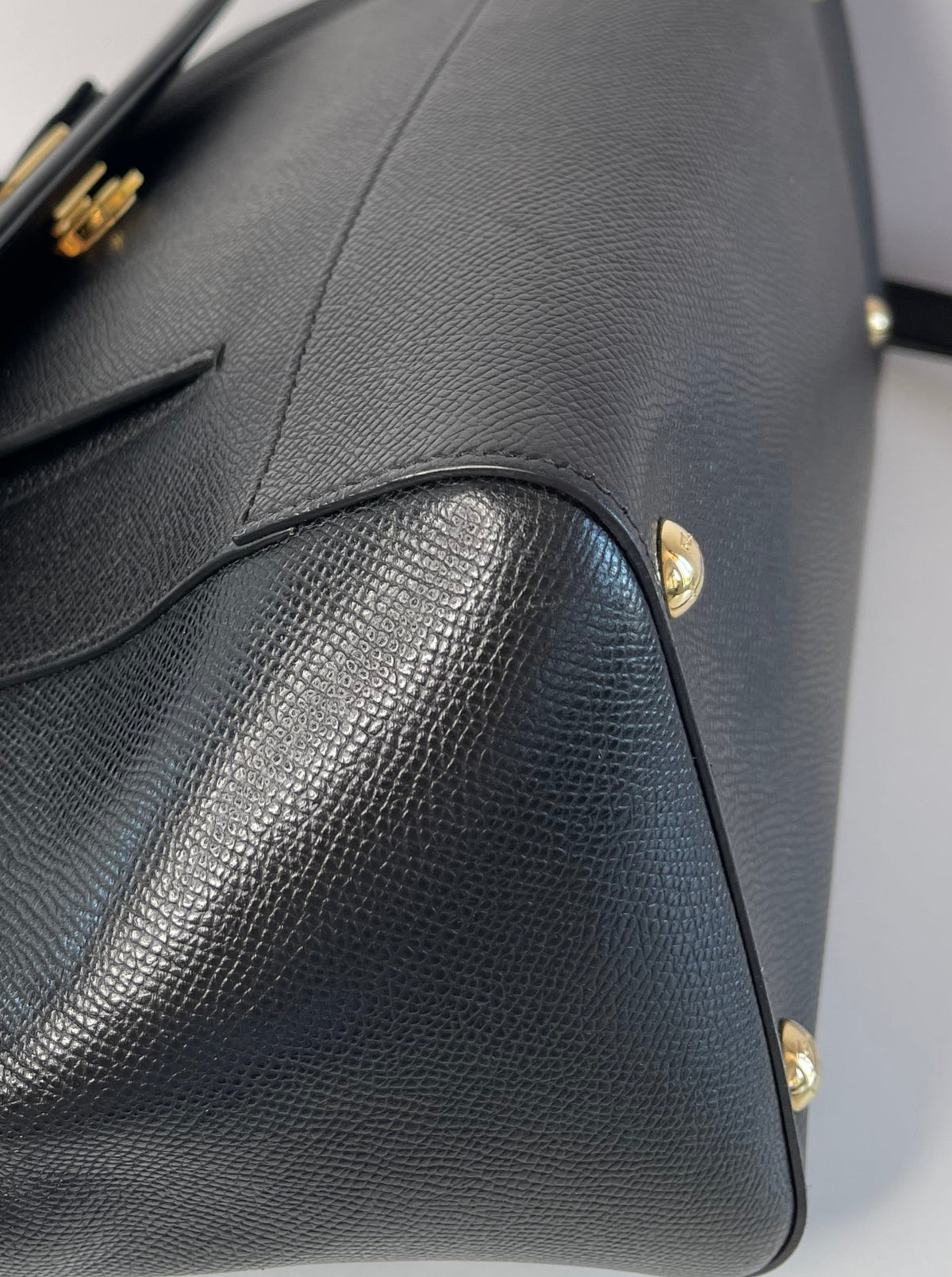 Salvatore Ferragamo Carrie Calfskin Black Leather Vara Bow