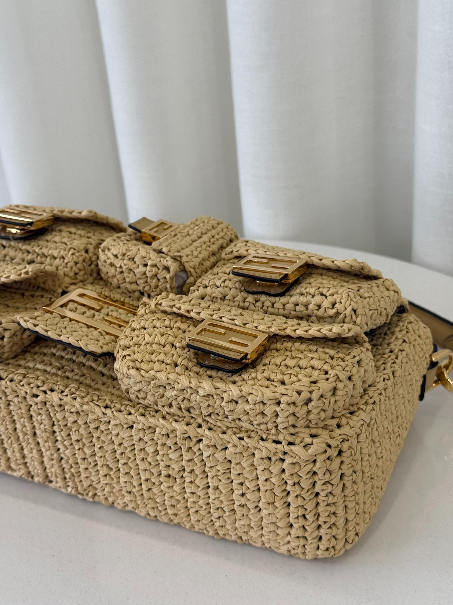 Fendi Baguette Multipocket Natural Straw Crochet