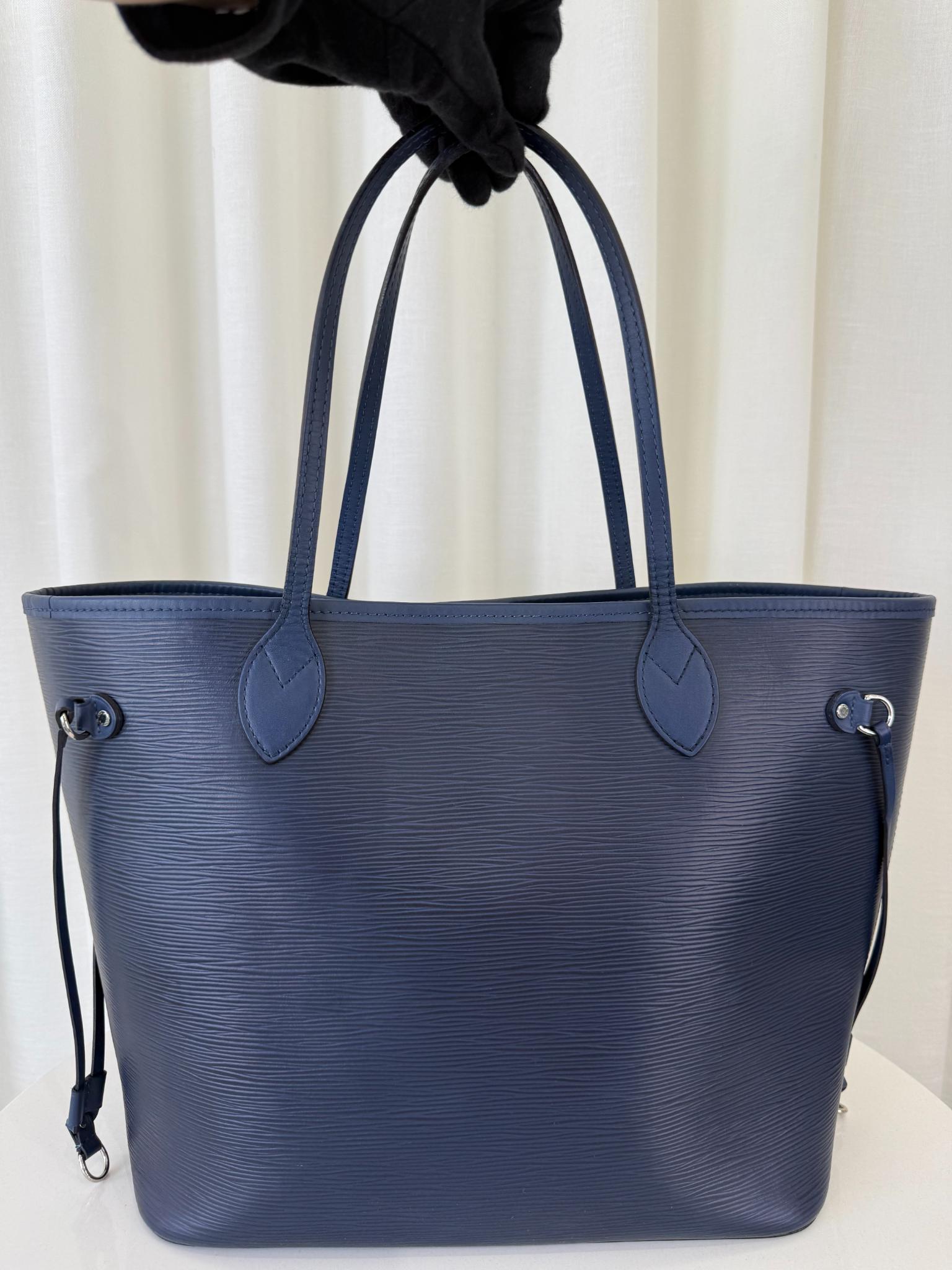 Louis Vuitton Neverfull MM Indigo Blue Epi Leather