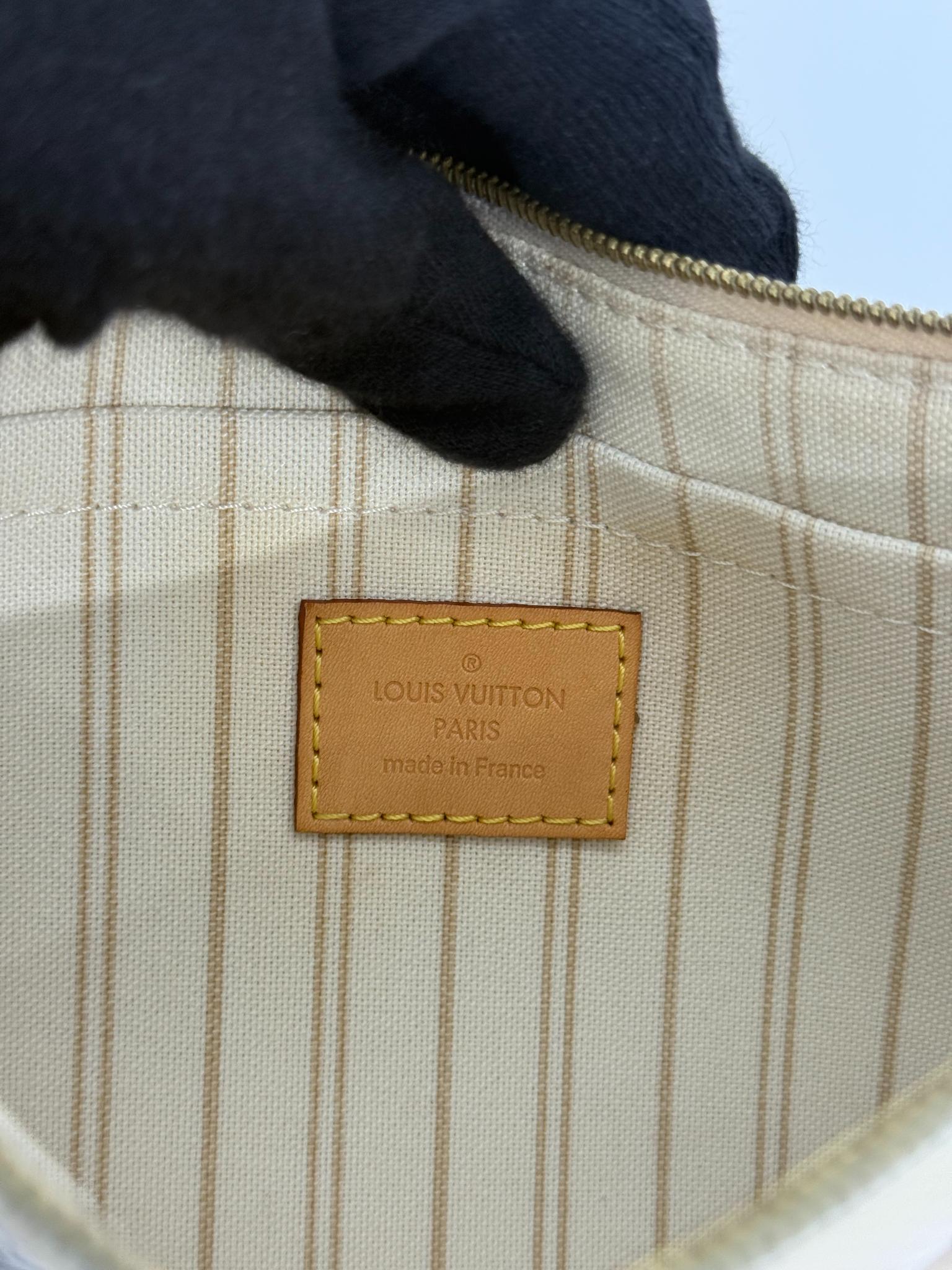 Louis Vuitton Pochette Neverfull Damier Azur Canvas