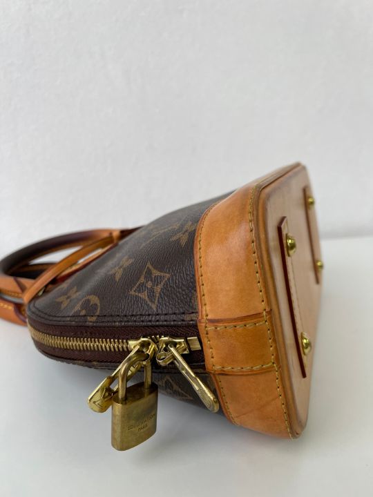 Louis Vuitton Alma BB Monogram Canvas