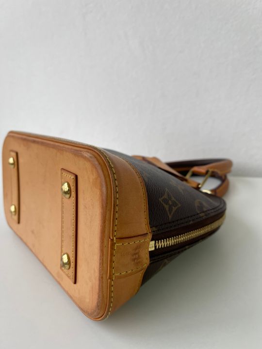Louis Vuitton Alma BB Monogram Canvas