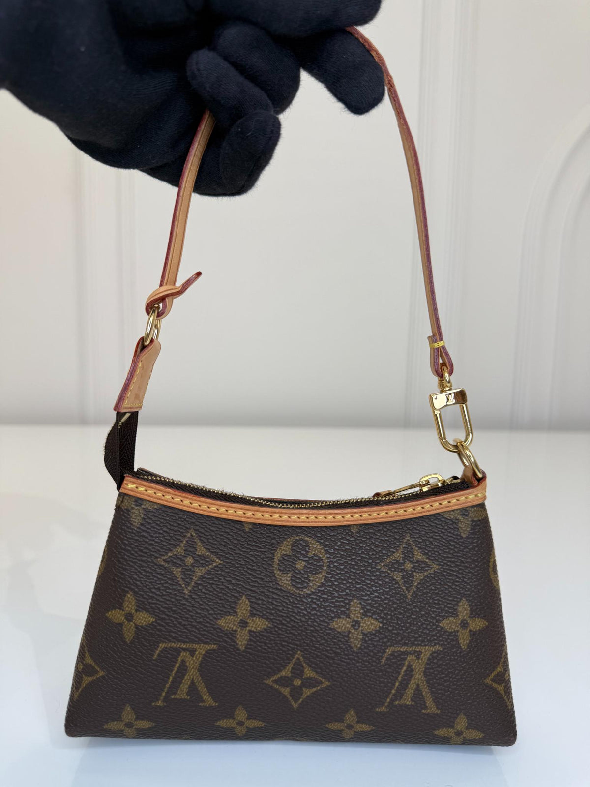 Louis Vuitton Mini Pochette Delightful Monogram Canvas