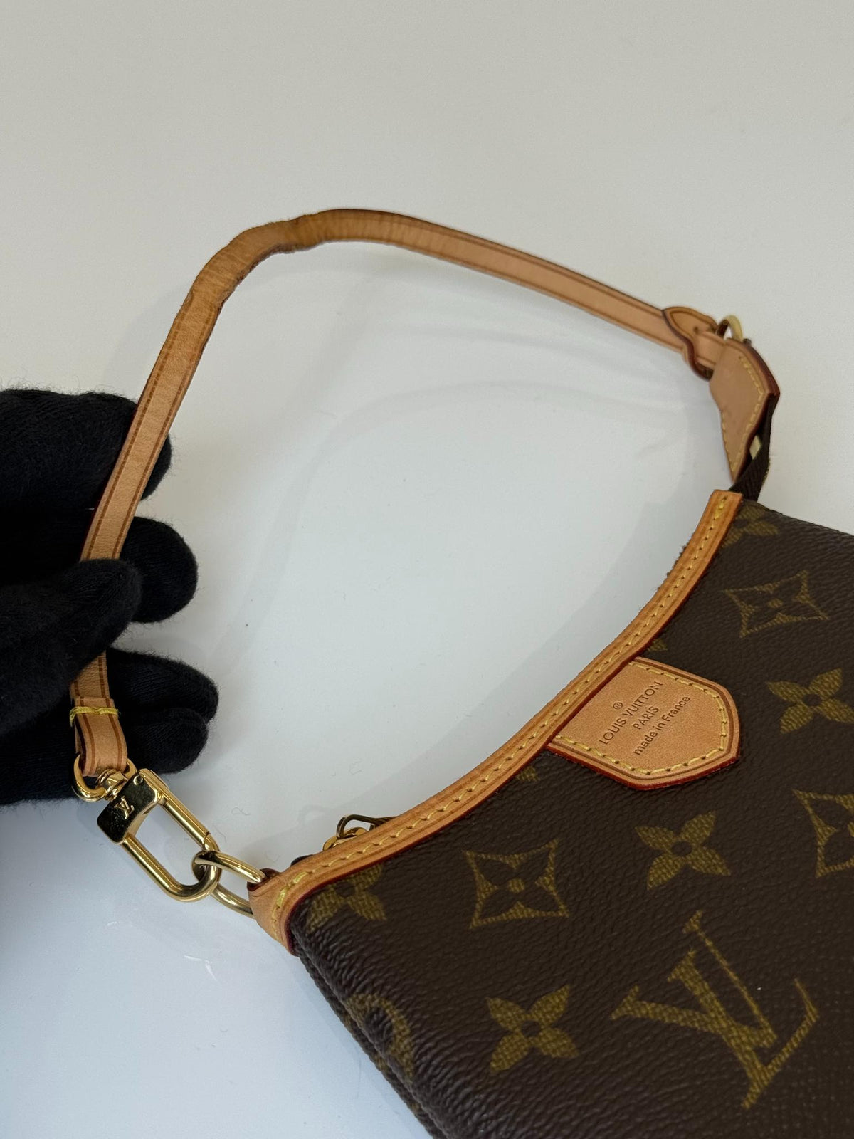 Louis Vuitton Mini Pochette Delightful Monogram Canvas