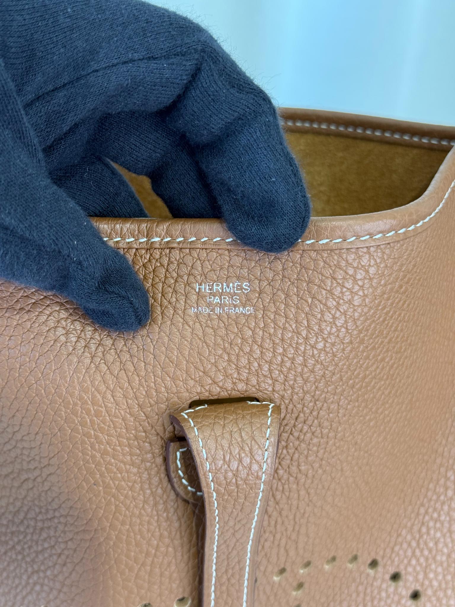 Hermès Evelyne III 29 Gold Clemence Leather Palladium Hardware