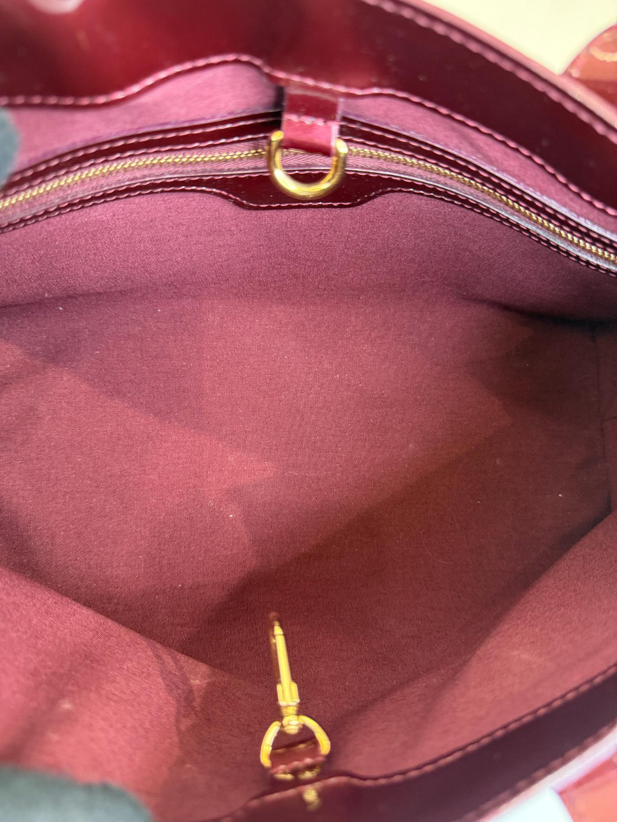 Louis Vuitton Wilshire PM Amarante Monogram Vernis Bag