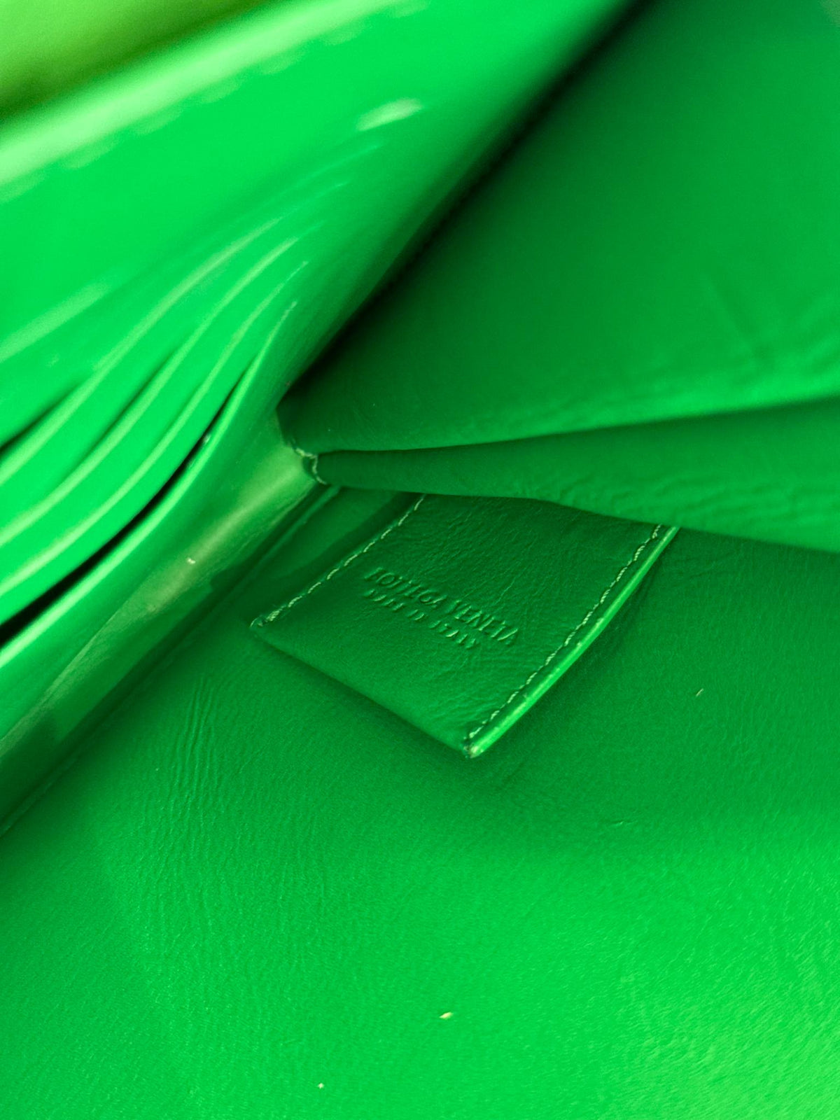 Bottega Veneta Parakeet Green Intrecciato-Weave Clutch