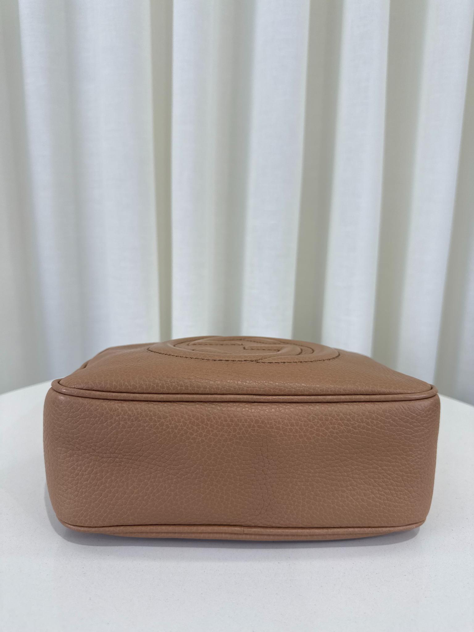 Gucci Soho Disco Light Brown Small Camera Bag