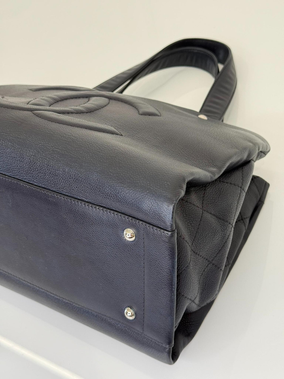 Chanel Ultimate Executive Tote Caviar Large Navy