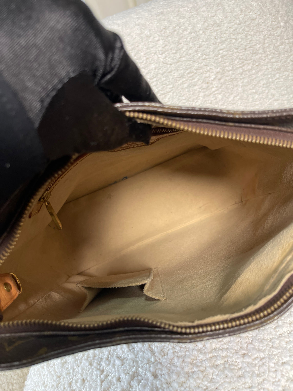 Louis Vuitton Looping GM Monogram Canvas