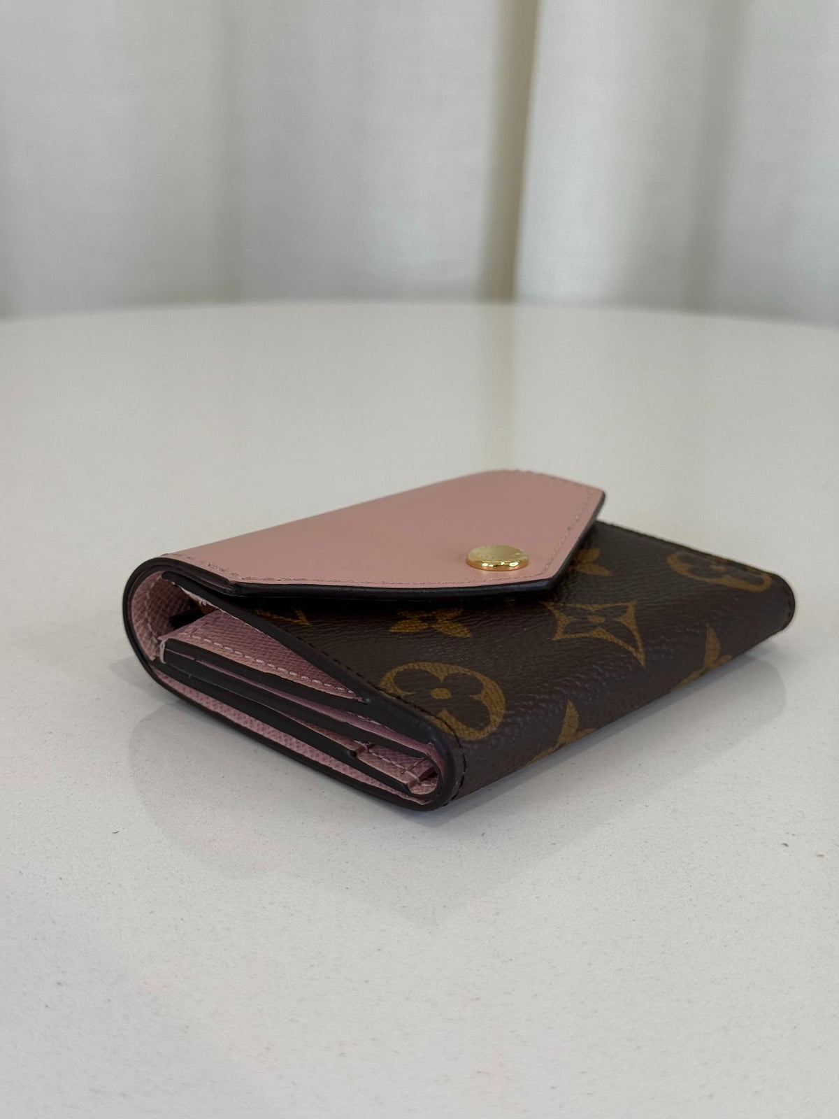 Louis Vuitton Zoé Wallet Monogram Canvas/Rose Ballerine