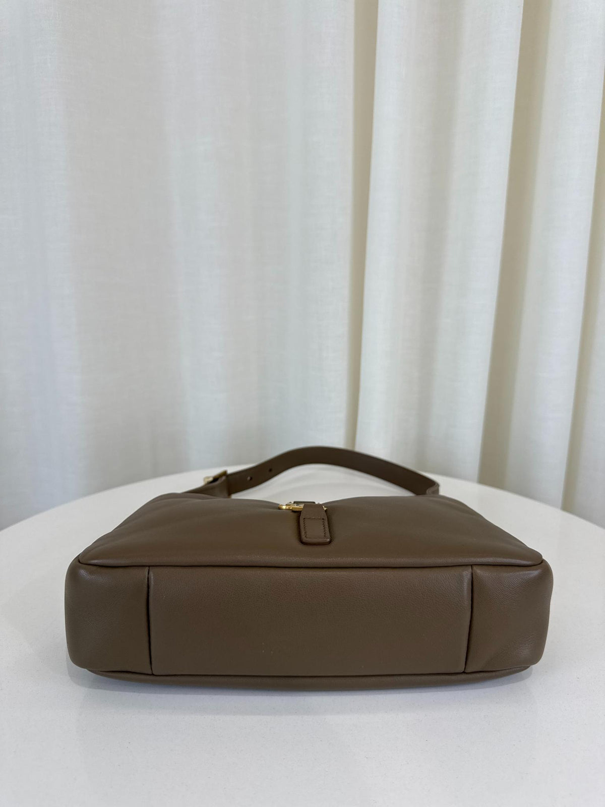 Saint Laurent Padded Lambskin Le 5 À 7 Hobo Dark Peanut