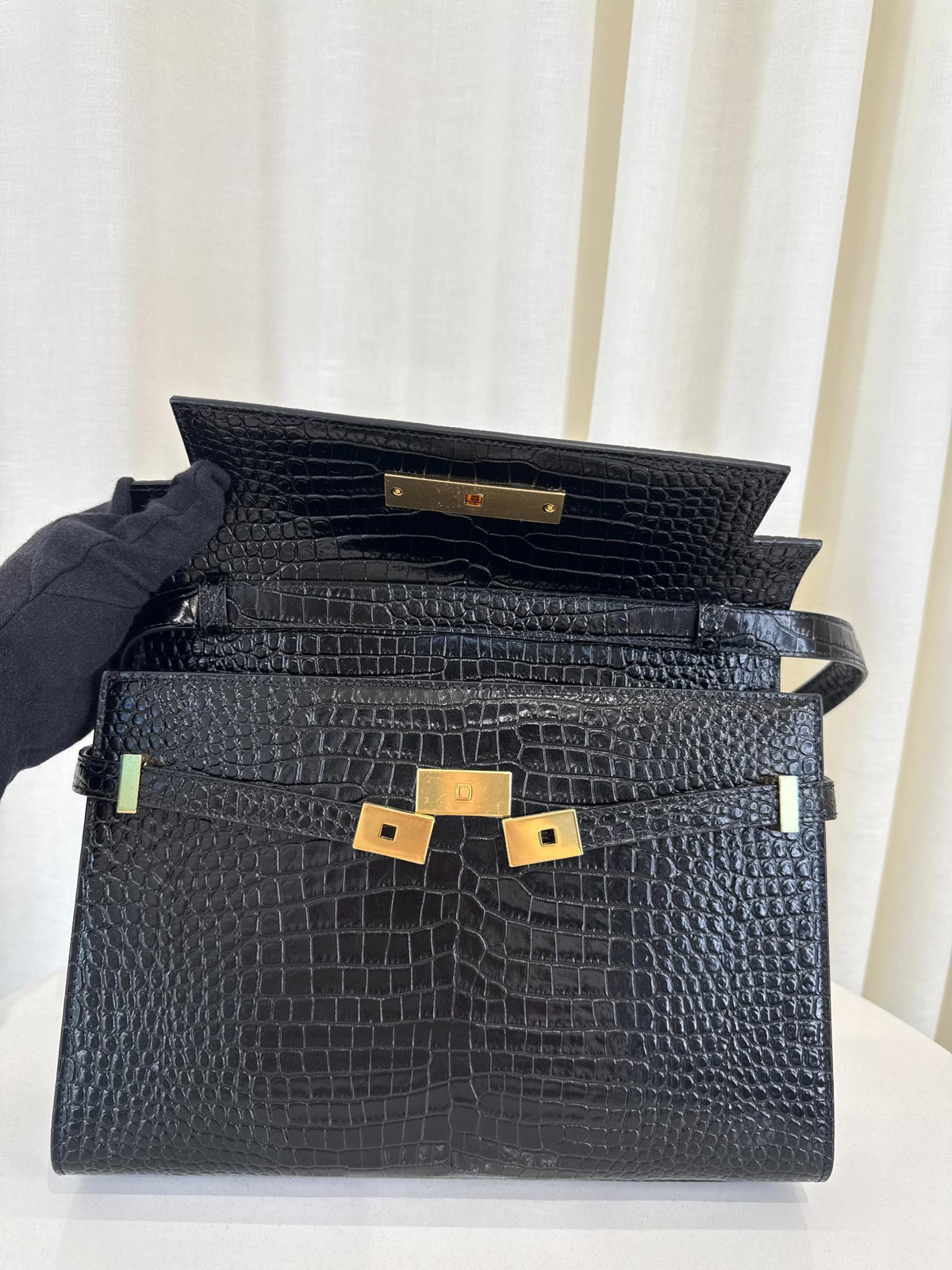 Saint Laurent Manhattan Medium Black Croc Embossed Leather Shoulder Bag