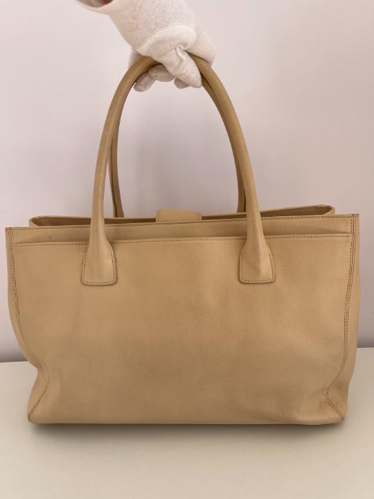 Chanel Beige Clair Pebbled Leather Cerf Tote Bag