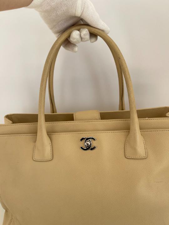 Chanel Beige Clair Pebbled Leather Cerf Tote Bag