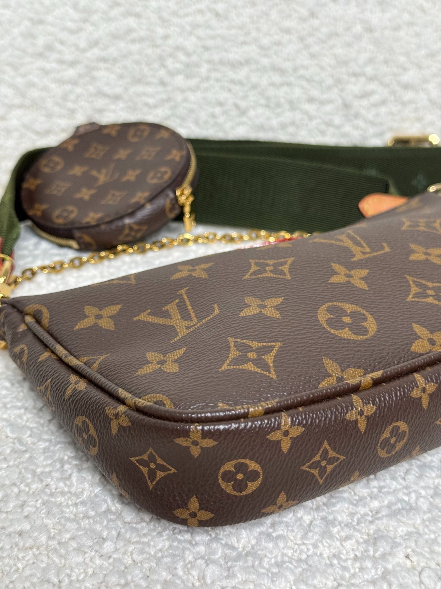Louis Vuitton Multi Pochette Accessoires Khaki Strap Monogram Canvas